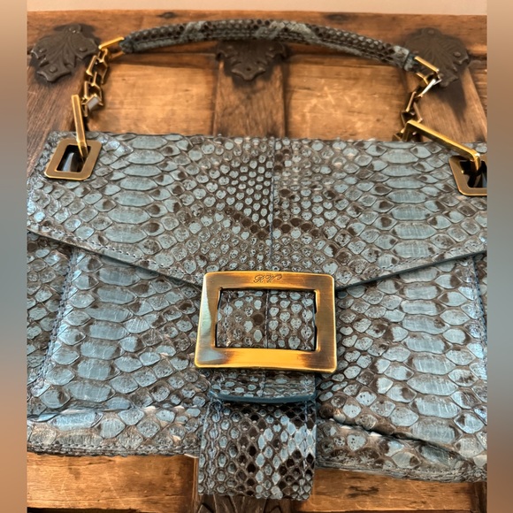 Roger Vivier Metro Handbag in Blue Python - Picture 3 of 12